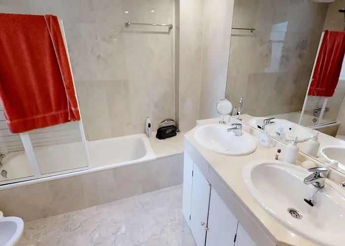 Very Family Apartment, Direct Pool Access *